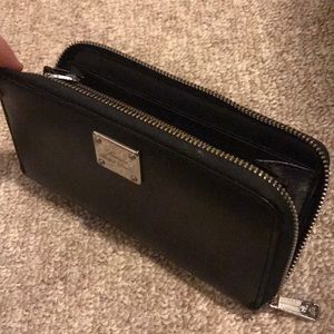 Black leather Ralph Lauren wallet